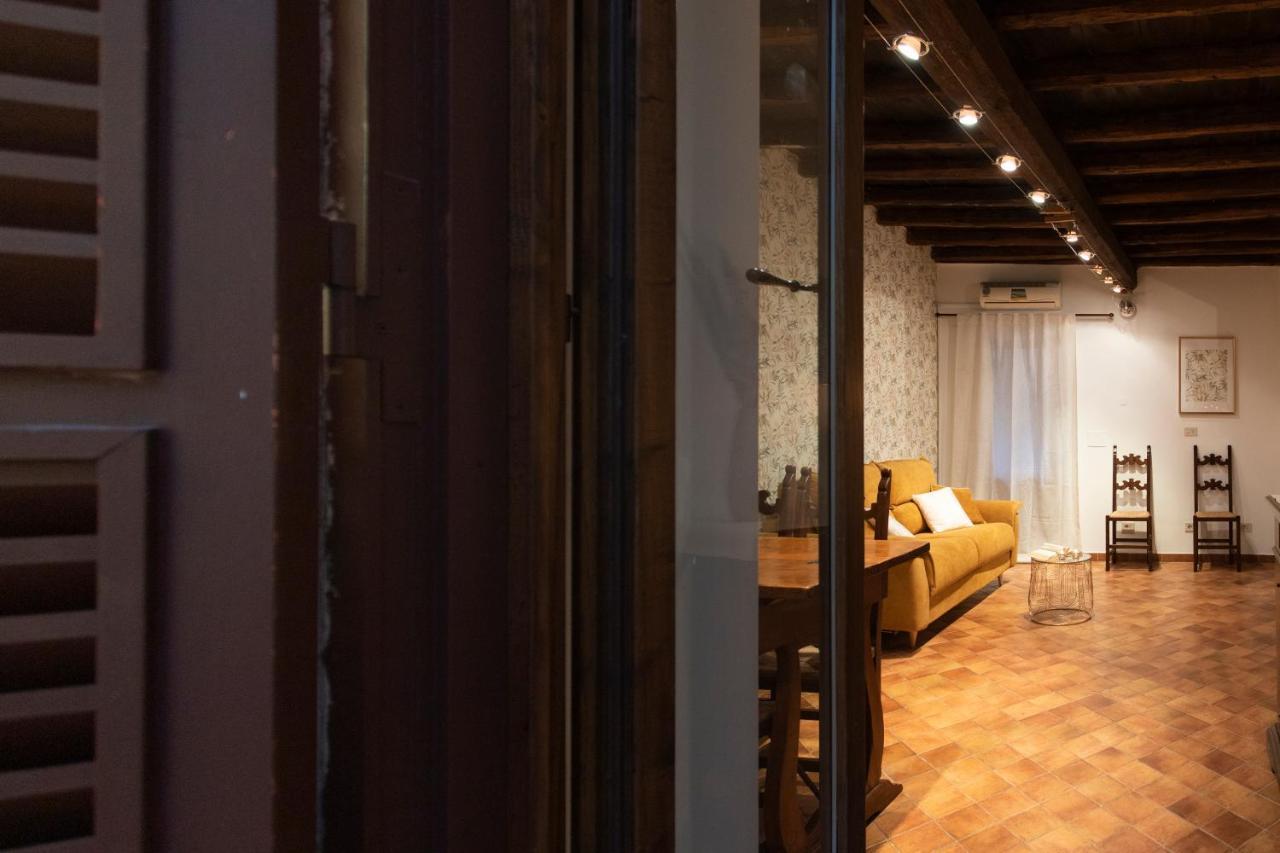 Theatrum Domus Pompei Apartment Rome Exterior photo